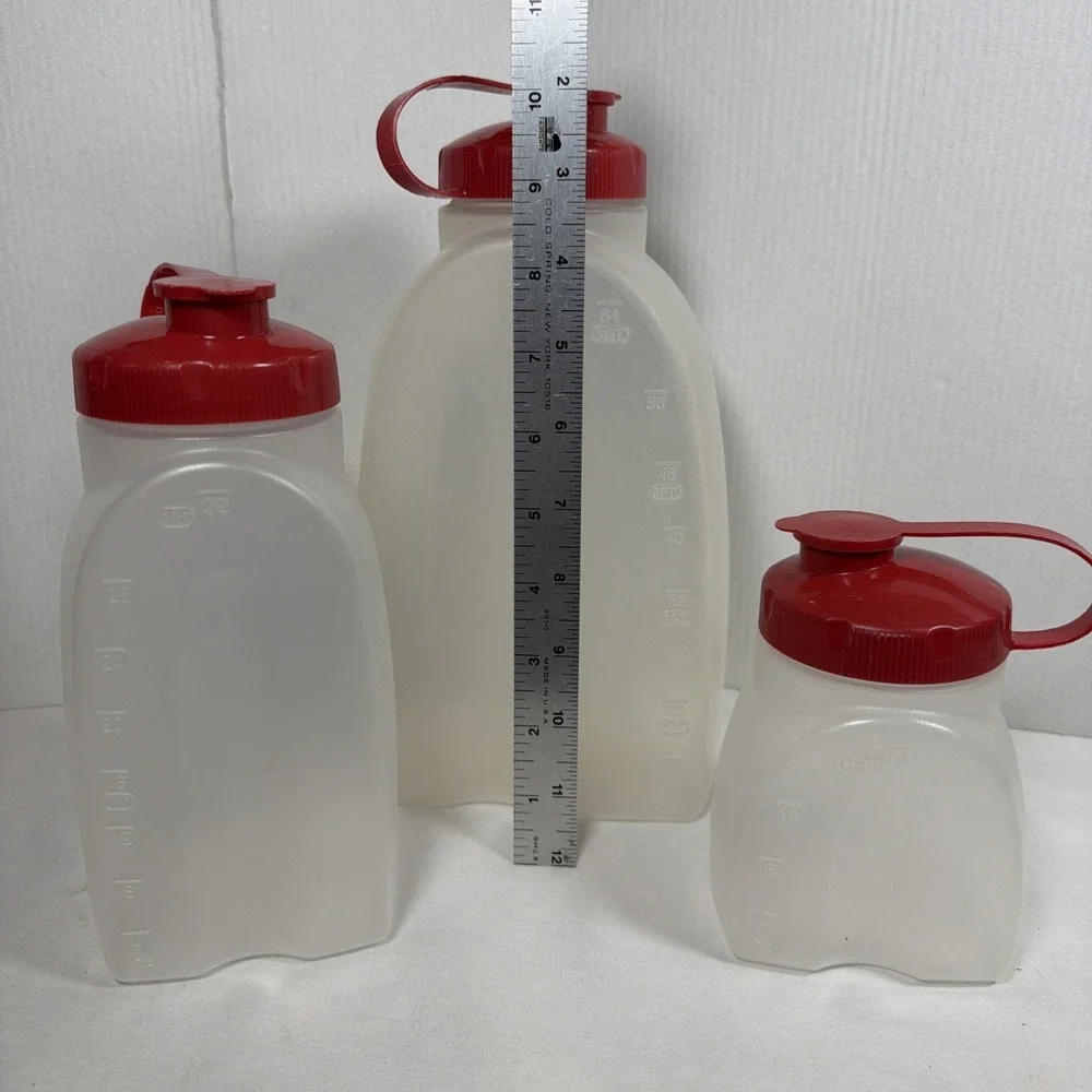 3 Rubbermaid Servin Saver Juice Bottle Drink Containers 16~32~64 oz Red Lids